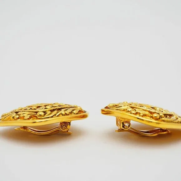 CHANEL Gold Earrings